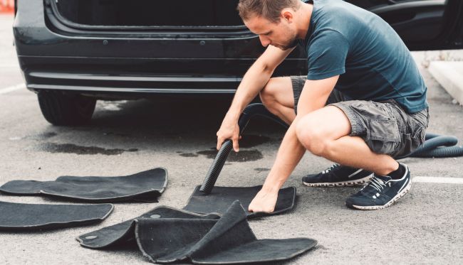 How to Clean Your Car’s Carpet and Mats Like a Pro!